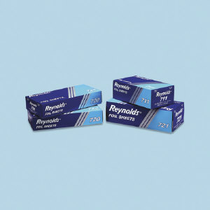 Reynolds 711 Reynolds&#174; Interfolded Foil Sheets, 6/500