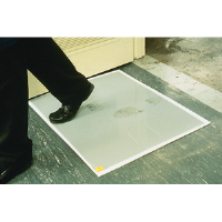 Crown Matting WC3125SG Walk-N-Clean 995 Mat, 31-1/2" x 25-1/2", Gray